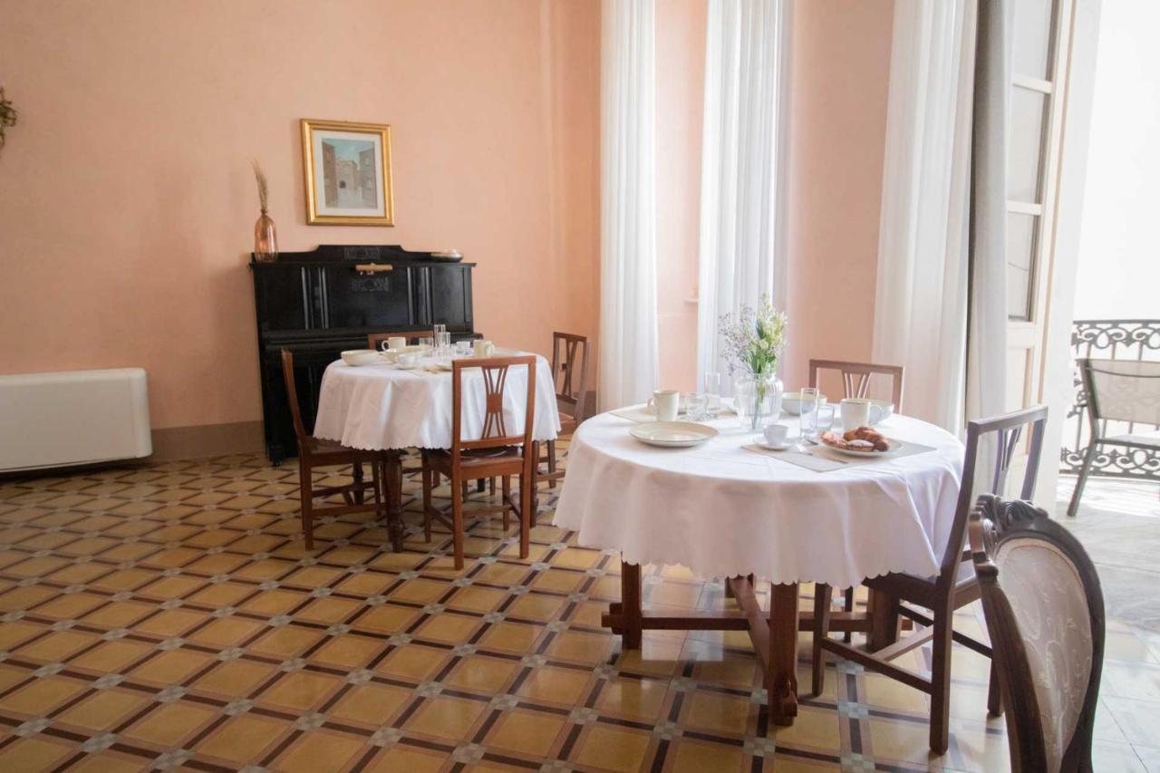 ガリポリ Palazzo Zaca Bed & Breakfast エクステリア 写真