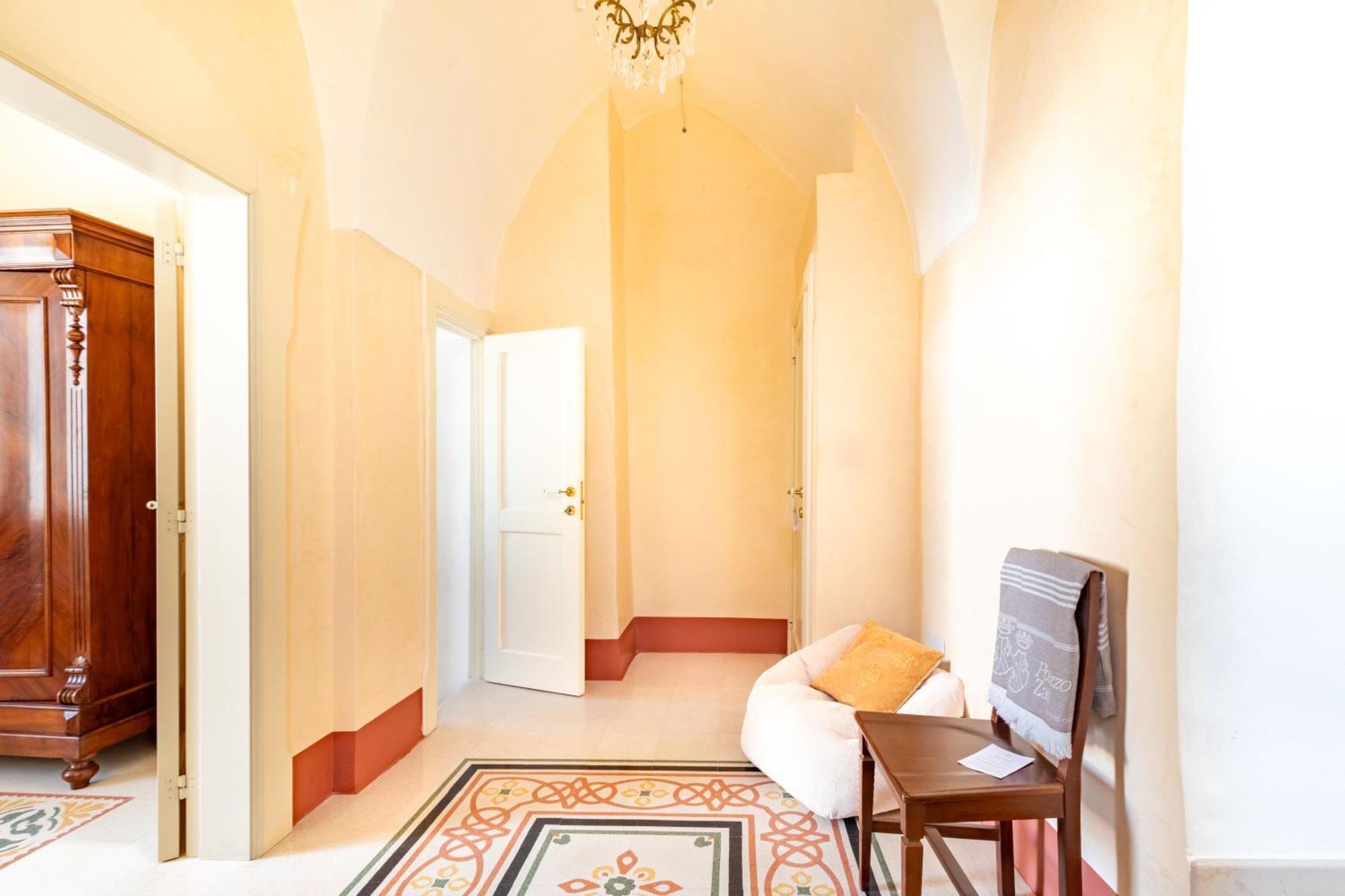 ガリポリ Palazzo Zaca Bed & Breakfast エクステリア 写真